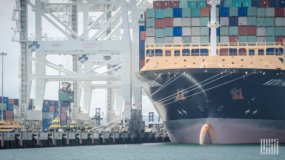 Tariff Uncertainty: Ocean Freight Rates Steady Amidst Strategic Shifts