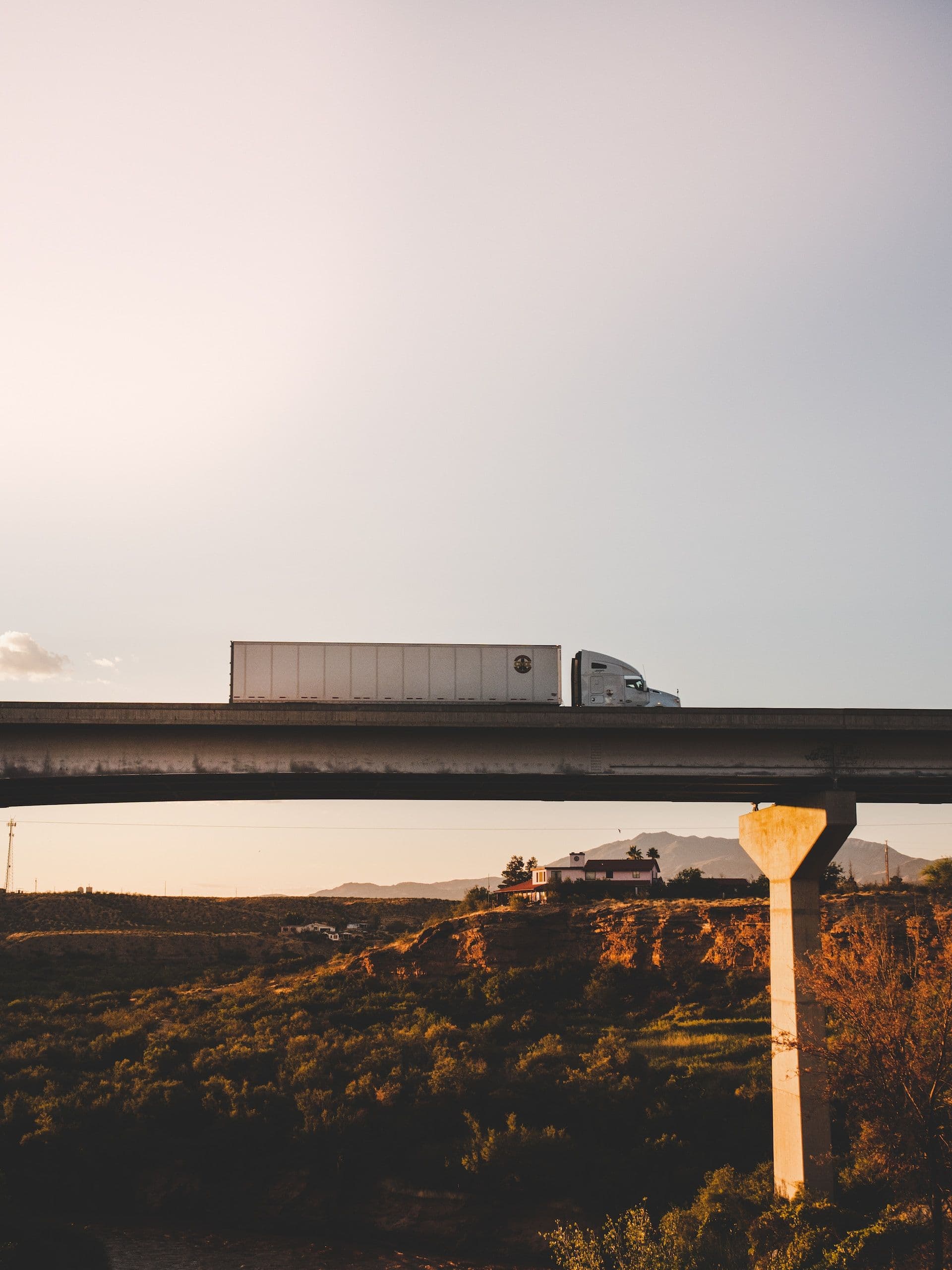 Navigating the Road with Electronic Logging Devices (ELDs) in Trucking